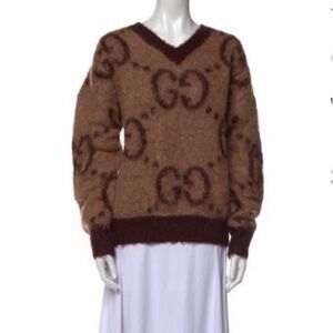 (Woman) Gucci Beige GG Jacquard V-Neck Mohair Sweater sz. S